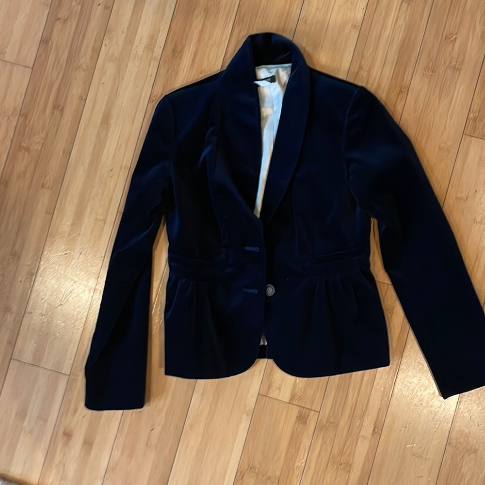 J Crew size 4 blazer in Navy blue